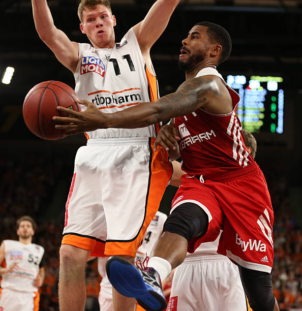 在这场事关 在这场事关